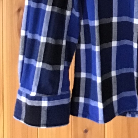 Duluth Trading Co Shirt Women's Free Swingin' Flannel Small Like New Blue - Picture 9 of 10